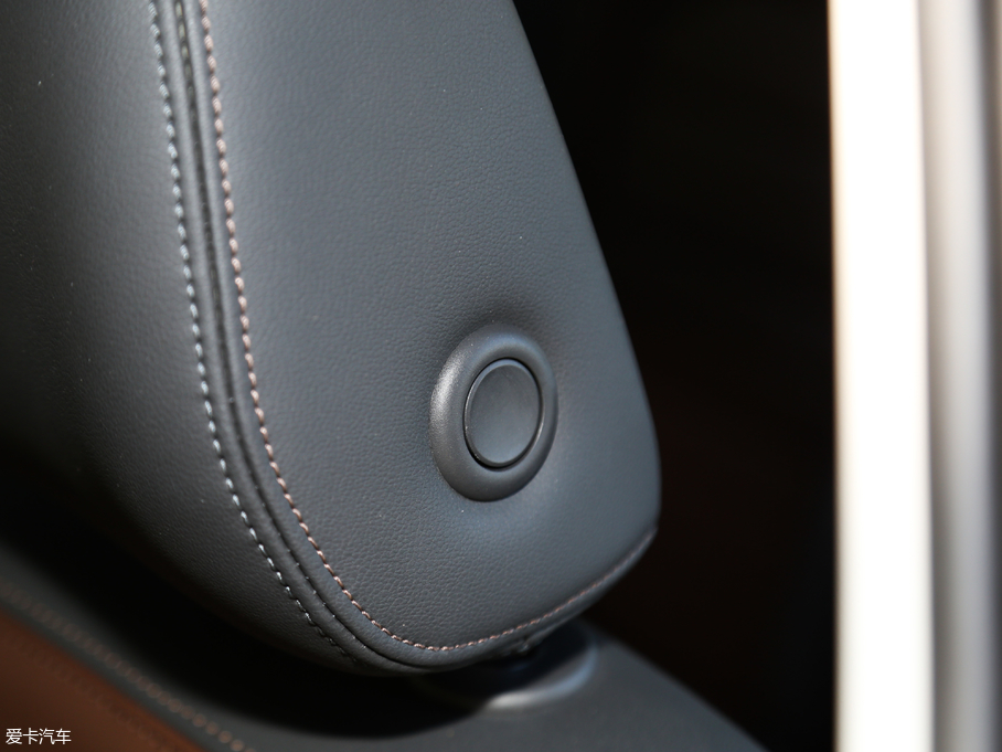 2018݃Ɏ 280TSI DSGA V