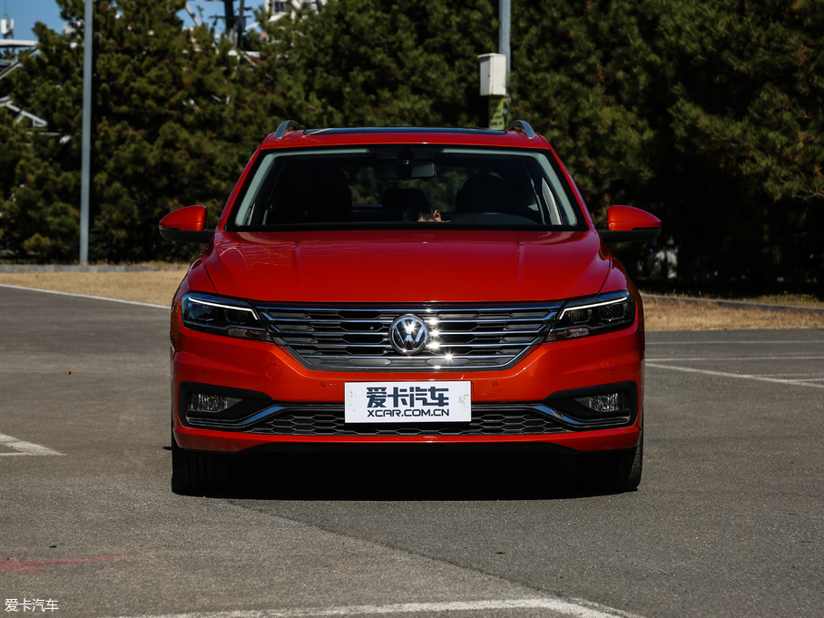 2018݃Ɏ 280TSI DSGA V