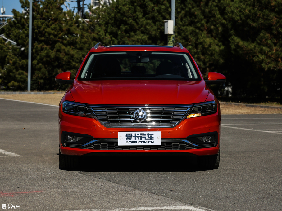 2018݃Ɏ 280TSI DSGA V