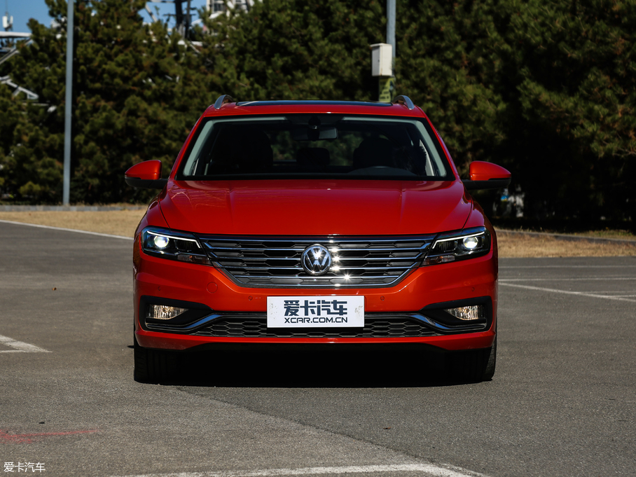 2018݃Ɏ 280TSI DSGA V