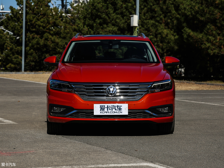 2018݃Ɏ 280TSI DSGA V