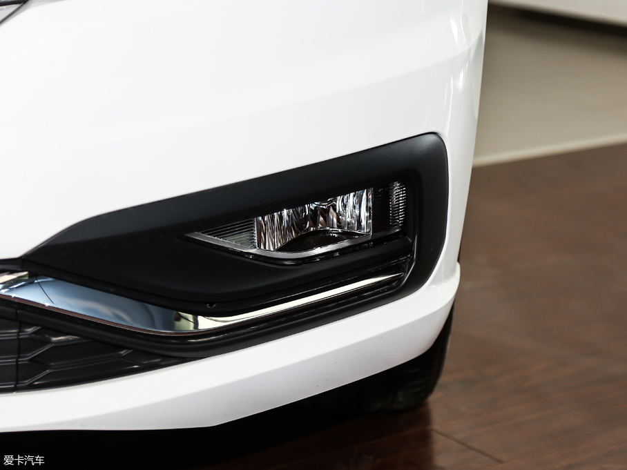 2018݃Ɏ 280TSI DSGm V