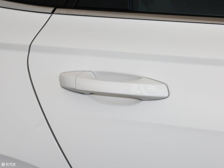 2018݃Ɏ 280TSI DSGm V