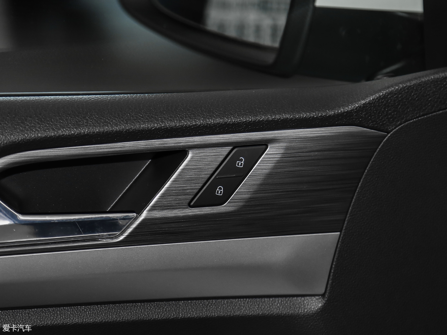 2018݃Ɏ 280TSI DSGm V