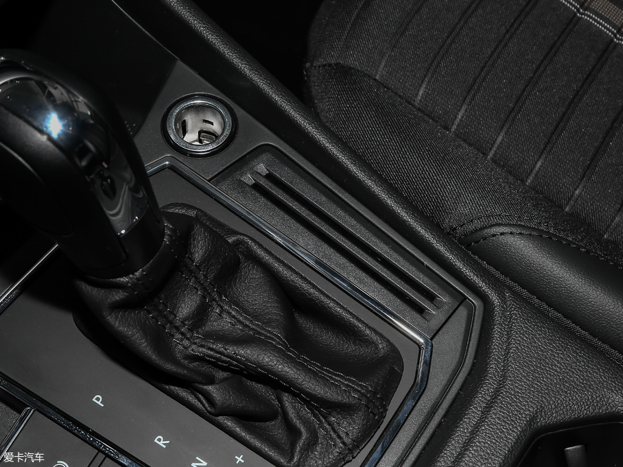 2018݃Ɏ 280TSI DSGm V