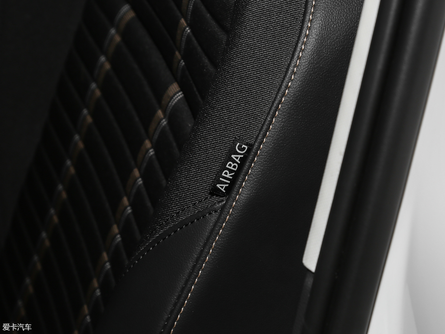 2018݃Ɏ 280TSI DSGm V