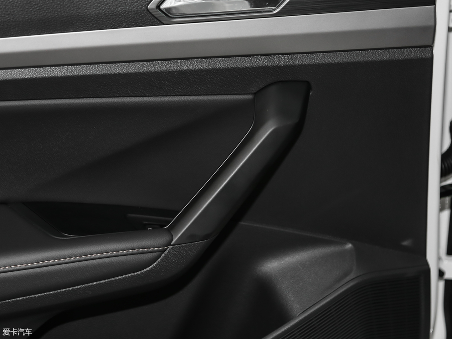 2018݃Ɏ 280TSI DSGm V