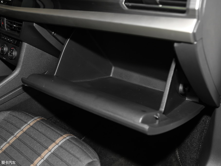 2018݃Ɏ 280TSI DSGm V