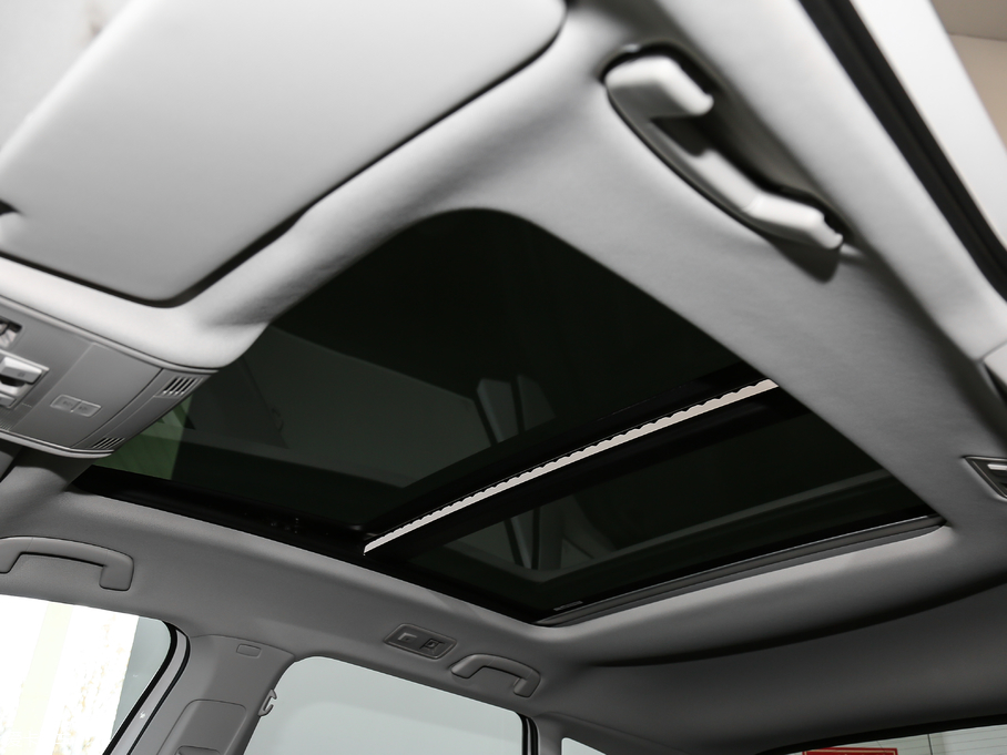 2018݃Ɏ 280TSI DSGm V