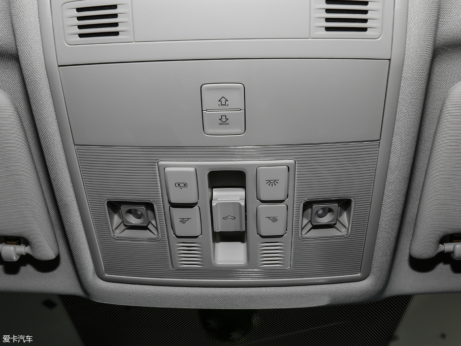 2018݃Ɏ 280TSI DSGm V