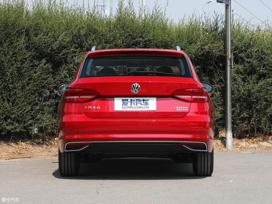 2018݃Ɏ 200TSI DSGm V