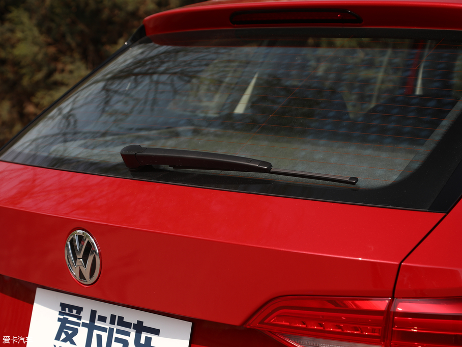 2018݃Ɏ 200TSI DSGm V