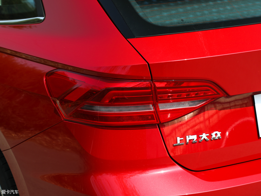 2018݃Ɏ 200TSI DSGm V