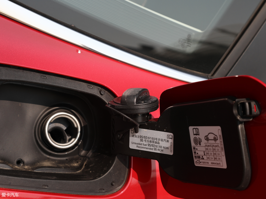 2018݃Ɏ 200TSI DSGm V