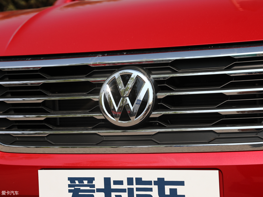 2018݃Ɏ 200TSI DSGm V