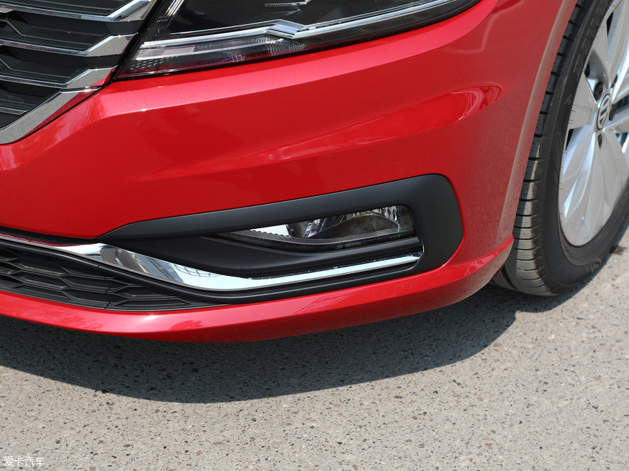 2018݃Ɏ 200TSI DSGm V