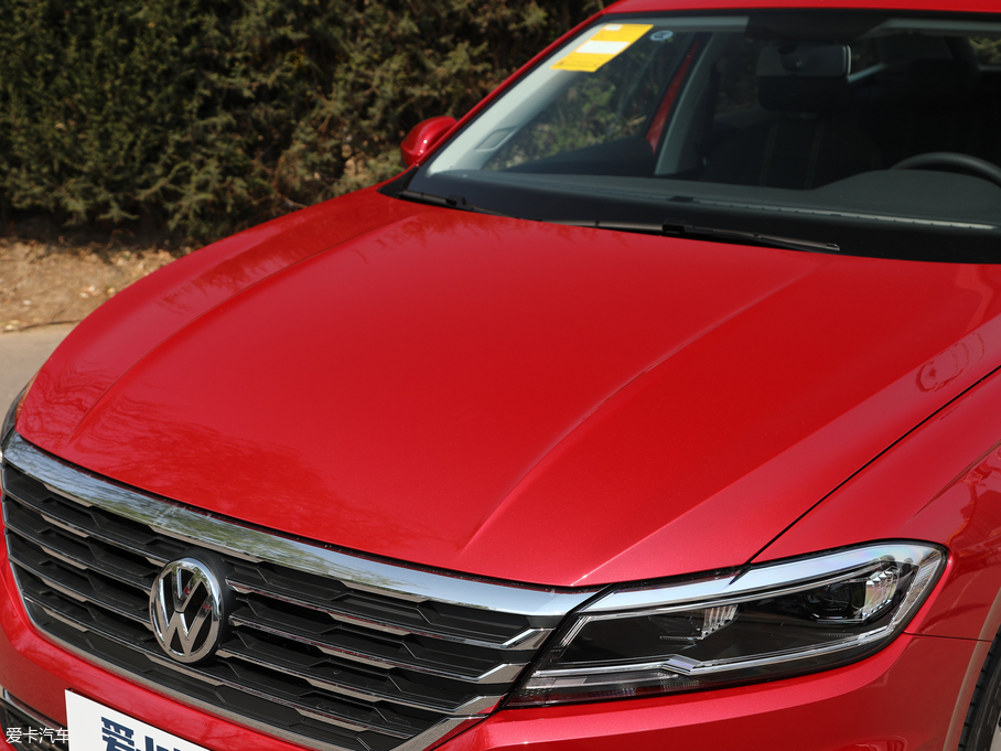 2018݃Ɏ 200TSI DSGm V