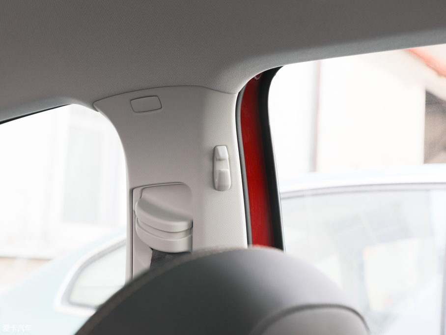 2018݃Ɏ 200TSI DSGm V