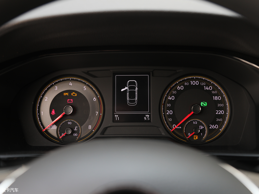 2018݃Ɏ 200TSI DSGm V