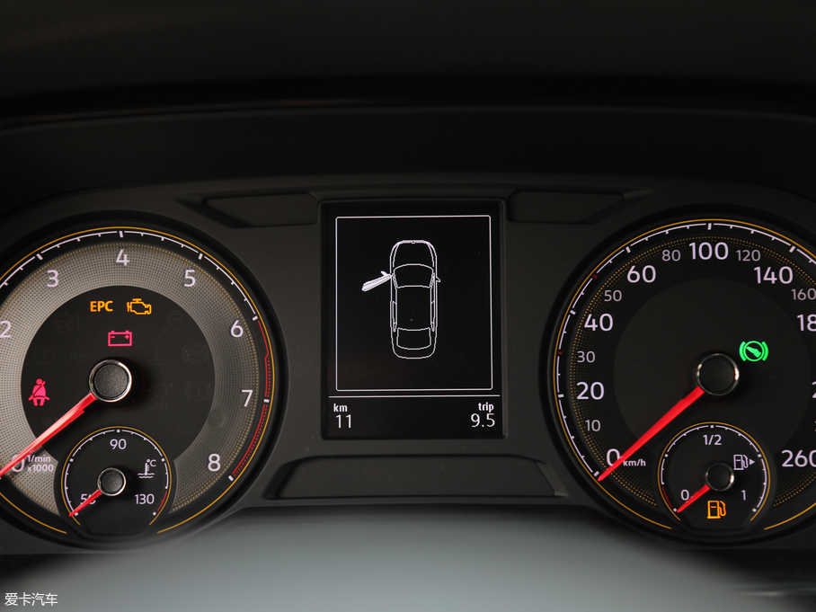 2018݃Ɏ 200TSI DSGm V