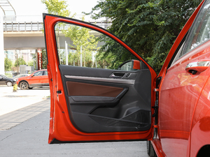 2018280TSI DSGA (gu)V g