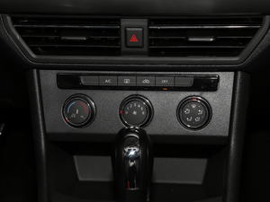 2018280TSI DSGm V {{