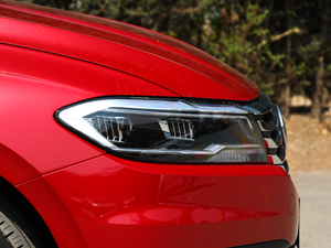 2018200TSI DSGm V (x)(ji)^