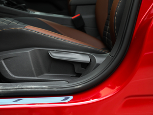 2018200TSI DSGm V {{