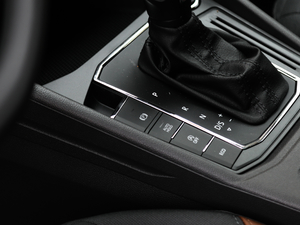 2018200TSI DSGm V v܇Ƅ