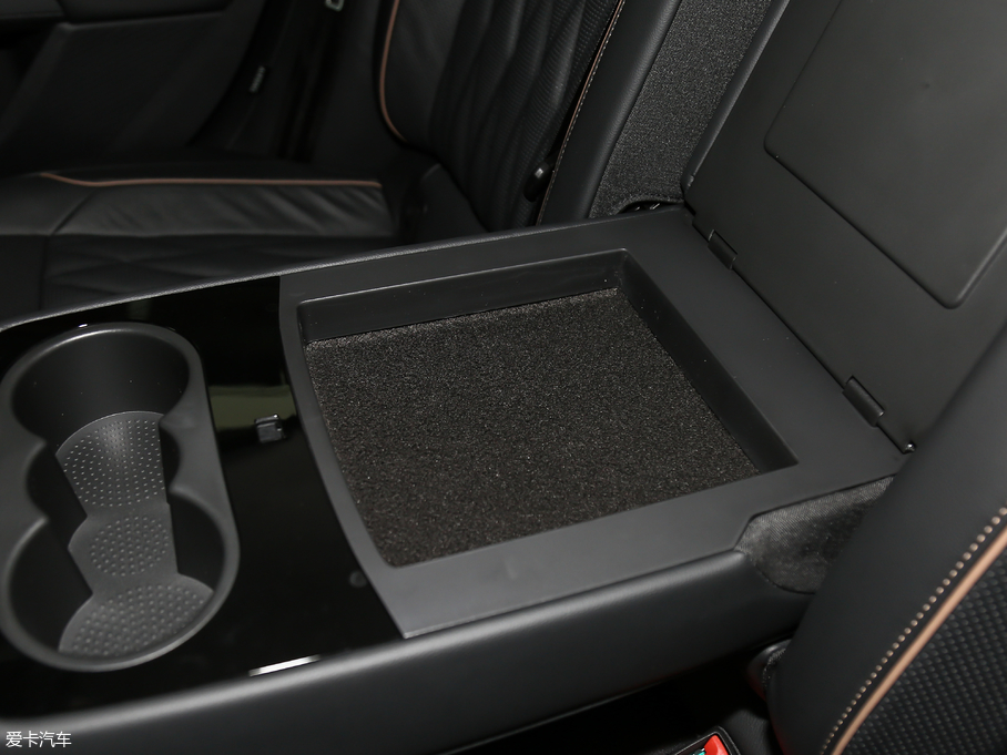 2019�����_�� 330TSI �I(l��ng)��� ��V