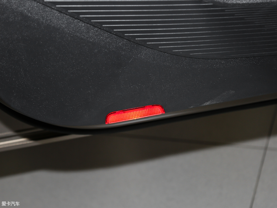 2019_ 330TSI I(lng) V