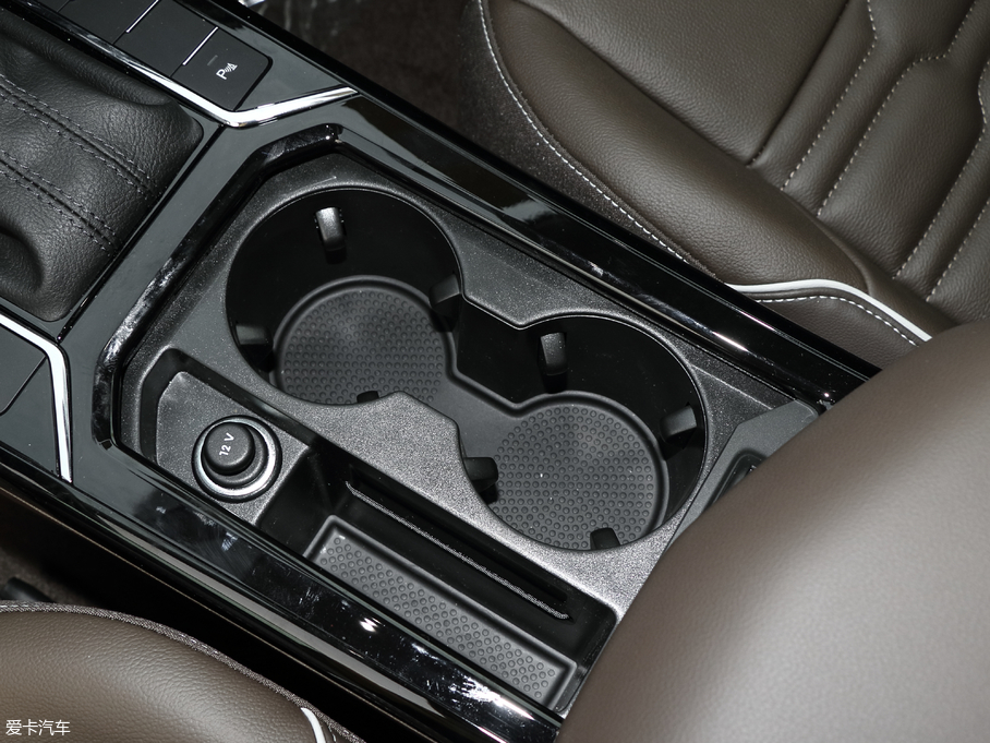 2019_ 330TSI Ӣ (gu)V