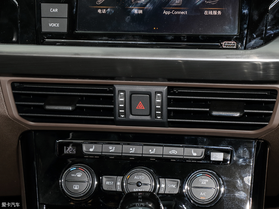 2019_ 330TSI Ӣ (gu)V