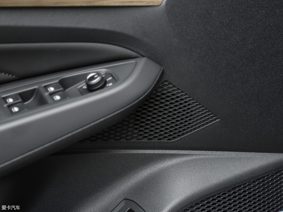 2019_ 380TSI A (gu)VI