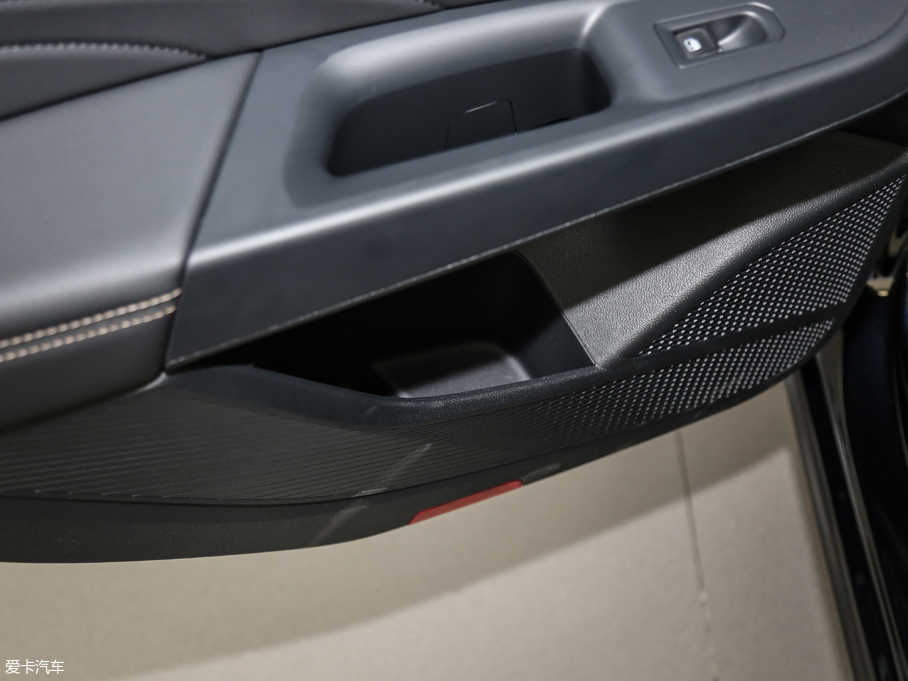 2019_ 330TSI A (gu)V