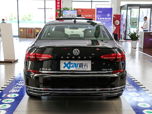 2019款330TSI 豪华版 国VI 正后	