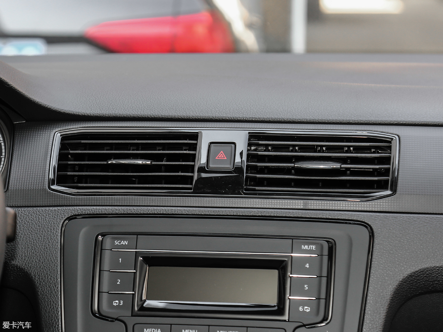 2018ɣ{ 1.5L Ԅ(dng)L(fng)а