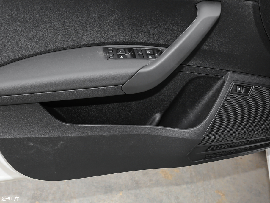 2018ɣ{ 1.5L Ԅ(dng)m