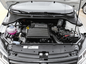 2018款1.5L 自动舒适版 发动机