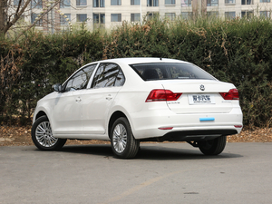 2018款1.5L 自动舒适版 左后45度