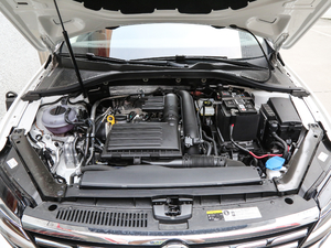 2019款280TSI DSG豪华版 国V 发动机