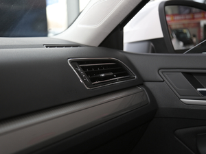 2019230TSI DSGҕҰ VI п؅^