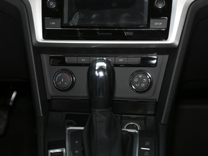 2019款230TSI DSG视野版 国VI 空调调节