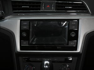 2019款230TSI DSG视野版 国VI 中控台显示屏