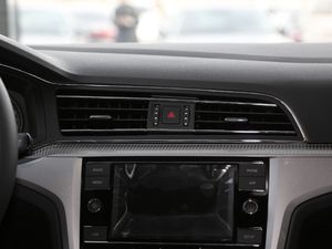 2019款230TSI DSG视野版 国VI 空调出风口