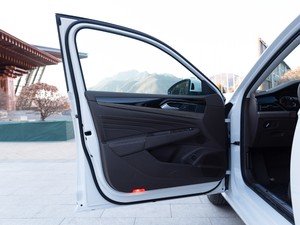 2019430PHEV ӺA {λ܇T