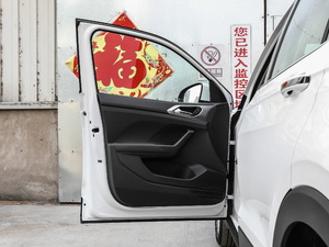 2019280TSI DSGm {λ܇T