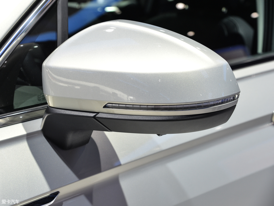 2019��;�^L 380TSI ��������Ş�� R-Line