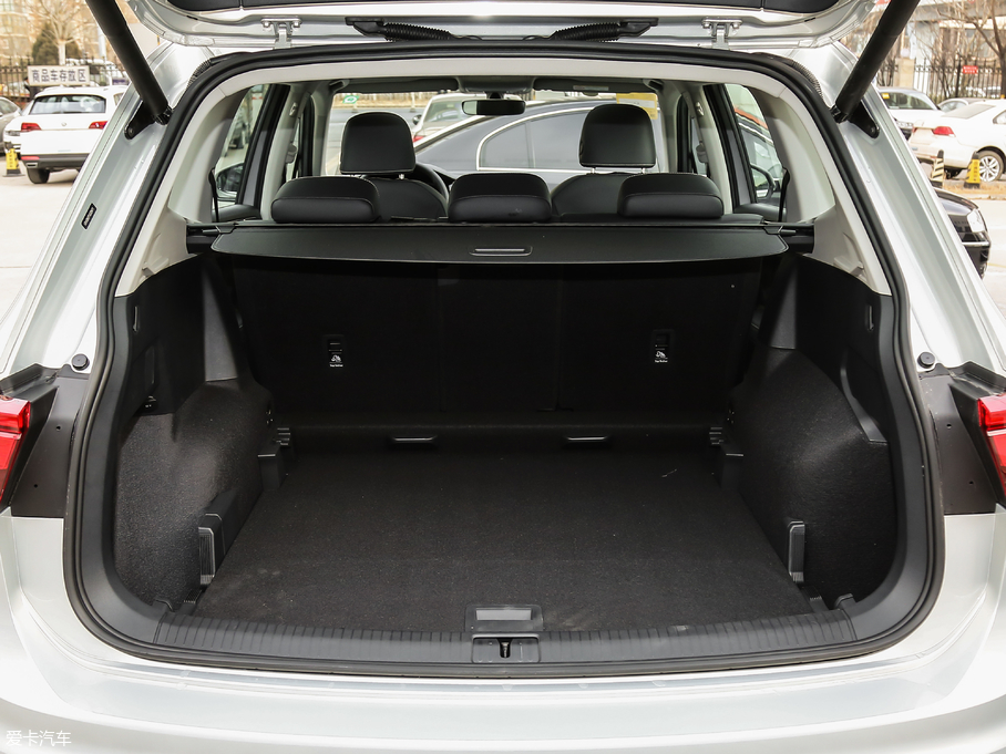 2019;^L 330TSI ǄӺA