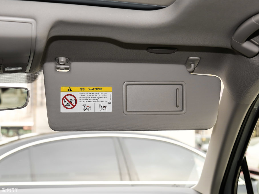 2019;^L 330TSI ǄӺA